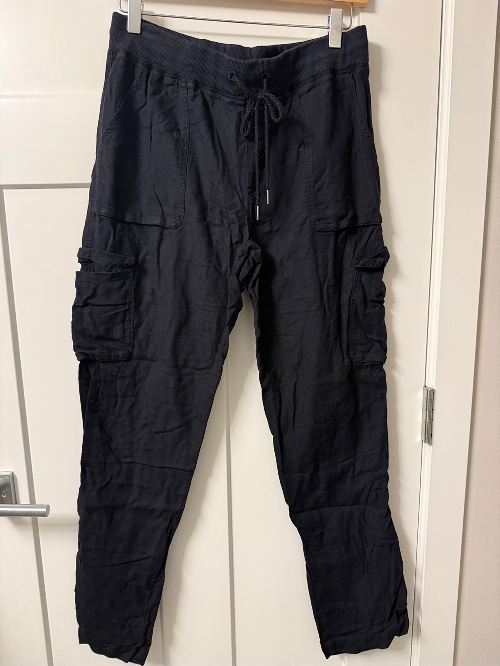 Aritzia Black Cargo Jogger Pants